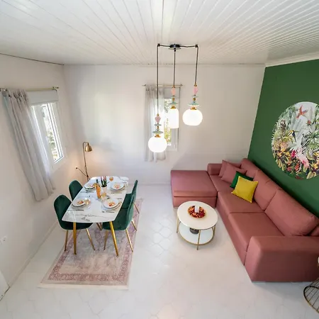 Aliki's בית נופש *