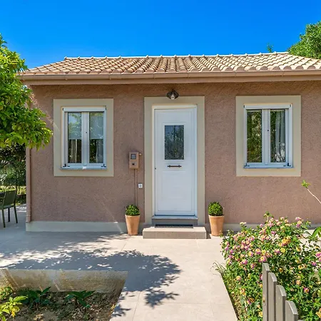 בית נופש Aliki's *